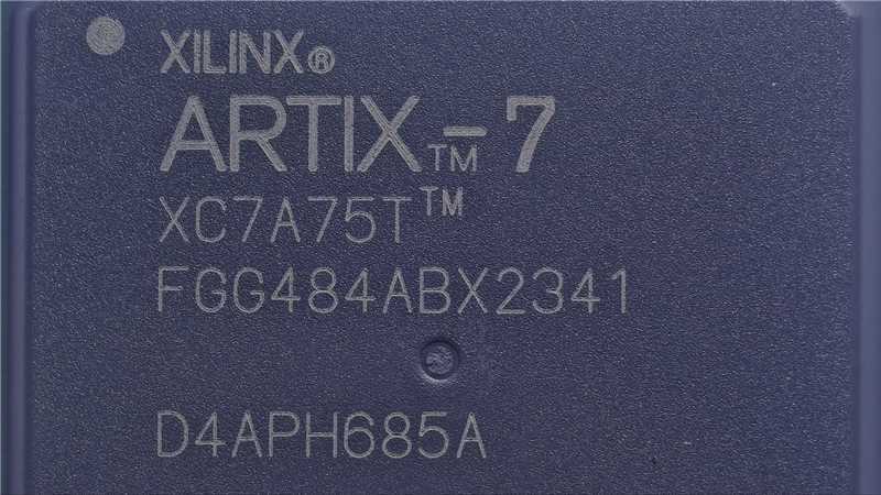 XC7A75T-2FGG484C