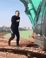 这才是挖掘机的正确使用方法——跑步机!