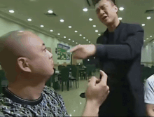 给你机会你不中用啊表情包_刘华强gif